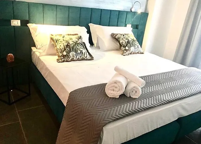 Maria לינה וארוחת בוקר 3*